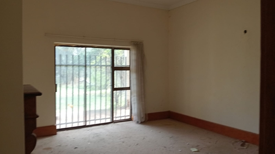 5 Bedroom Property for Sale in Waverley Free State